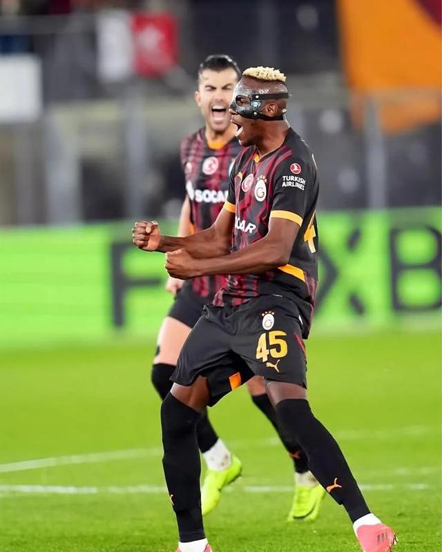 aoa体育官网-切尔西锋线不给力,是否考虑引援加强？(战术胜利反被球员抗命掩盖,危机中的切尔西能否觅出路?)