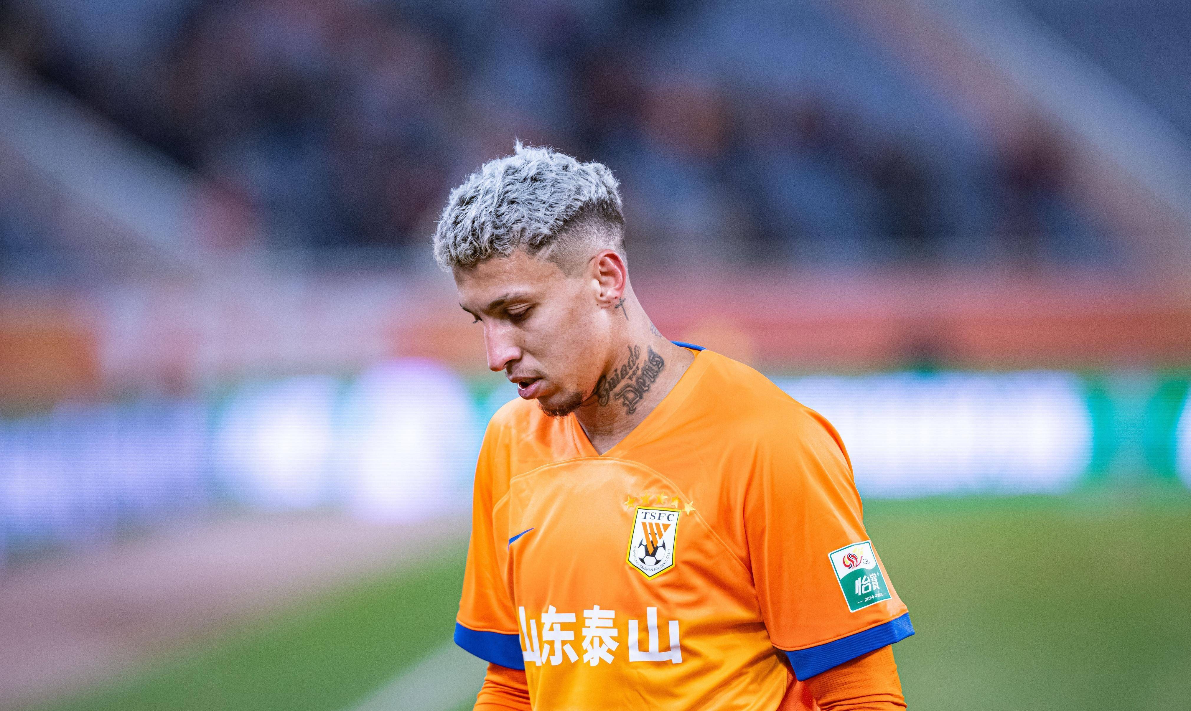 aoa体育官网-战术配合默契十足，球队凝聚力愈发强大的简单介绍