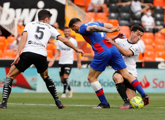 华伦西亚客场-惨败,连续两轮遭遇重大失利的简单介绍 华伦西亚客场-惨败,连续两轮遭遇重大失利的简单介绍