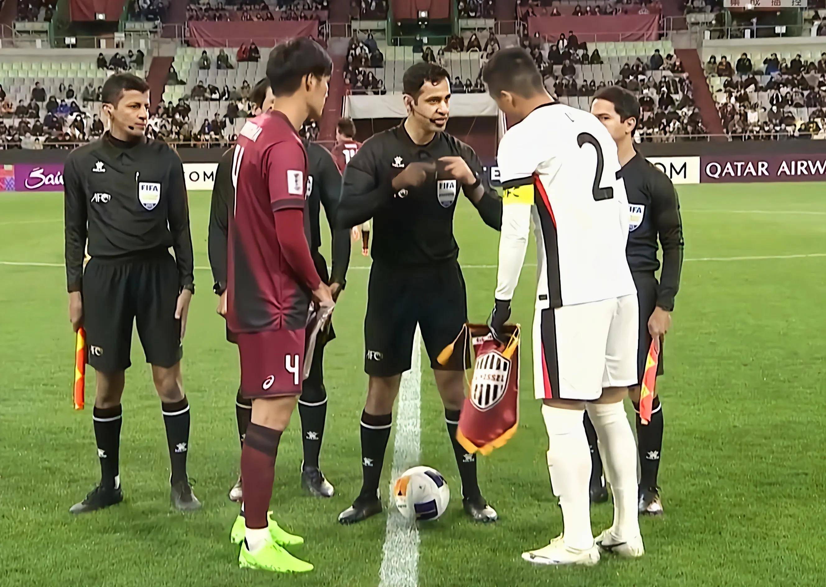 aoa体育馆-包含山东泰山成为本场最大亮点，亚冠瞬间破防，进球的词条