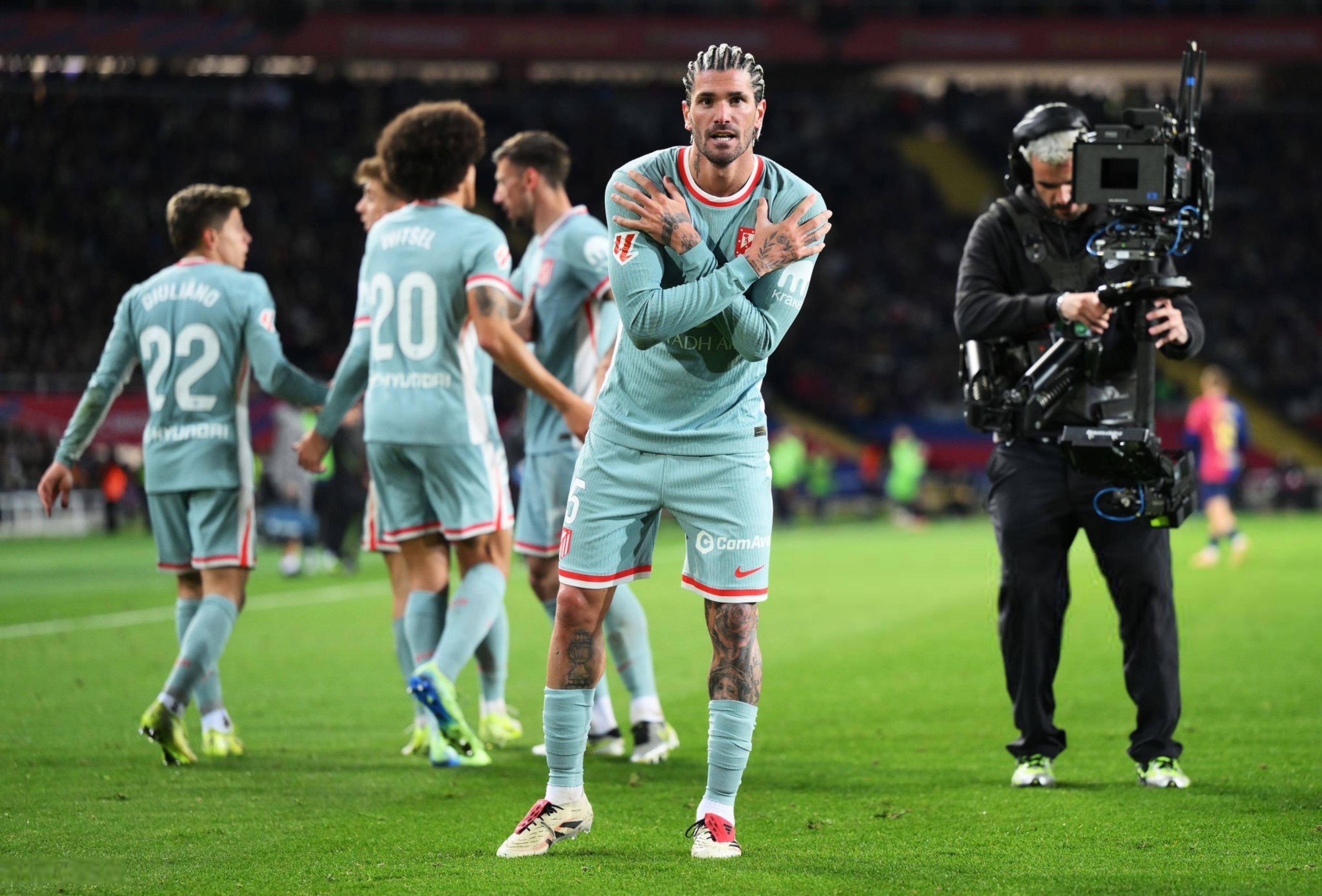 西甲球员表现火爆,被球迷誉为全队核心 西甲球员表现火爆,被球迷誉为全队核心