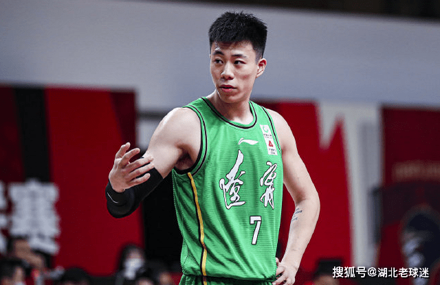 辽宁宏运客场迎战大连人,欲夺取三分逐渐拉开积分差距的简单介绍 辽宁宏运客场迎战大连人,欲夺取三分逐渐拉开积分差距的简单介绍