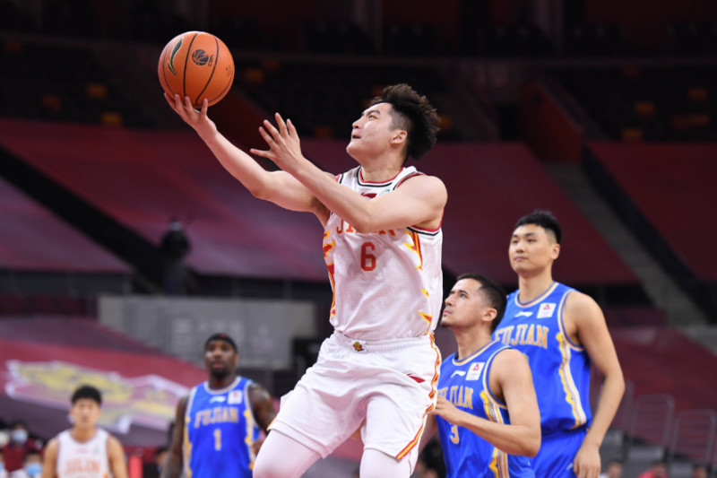 aoa体育娱乐-关于热血激战！球员们为了胜利拼尽全力的信息