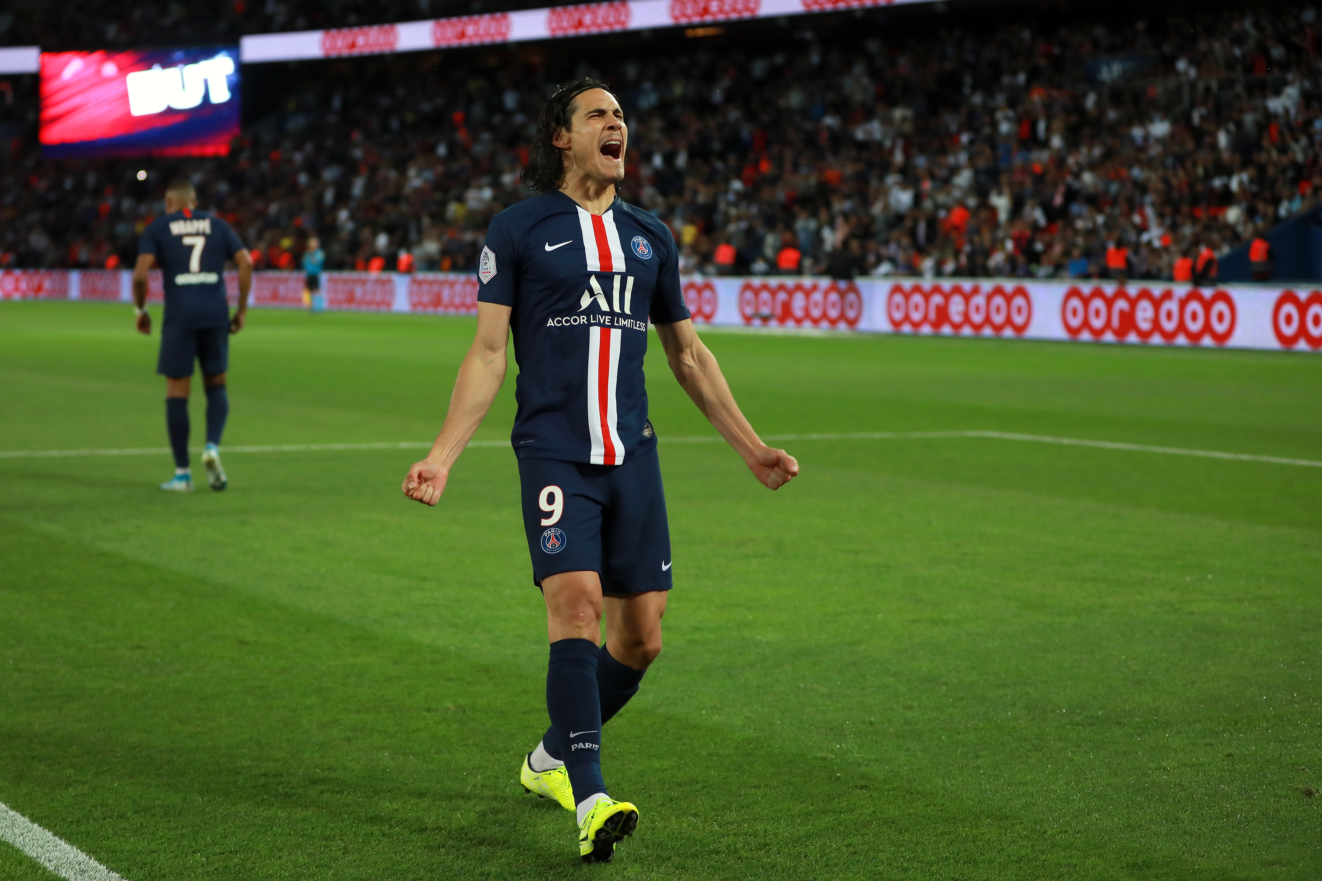 关于巴黎圣日耳曼主场大胜尼姆,领先积分榜的信息 关于巴黎圣日耳曼主场大胜尼姆,领先积分榜的信息