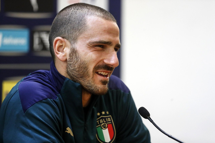 博努奇携手新球队迎接挑战,展现出色表现助球队前行 博努奇携手新球队迎接挑战,展现出色表现助球队前行