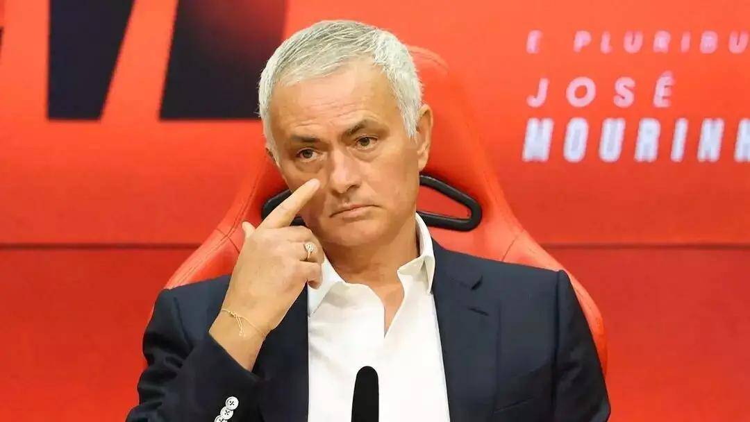 关于切尔西老板否认与穆里尼奥恩怨,称其对俱乐部功不可没的信息 关于切尔西老板否认与穆里尼奥恩怨,称其对俱乐部功不可没的信息