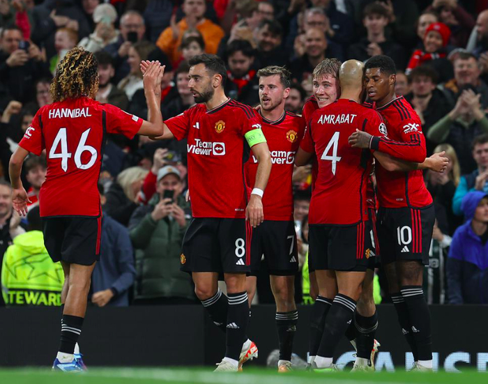 曼联士气高涨,迎来欧冠胜利 曼联士气高涨,迎来欧冠胜利