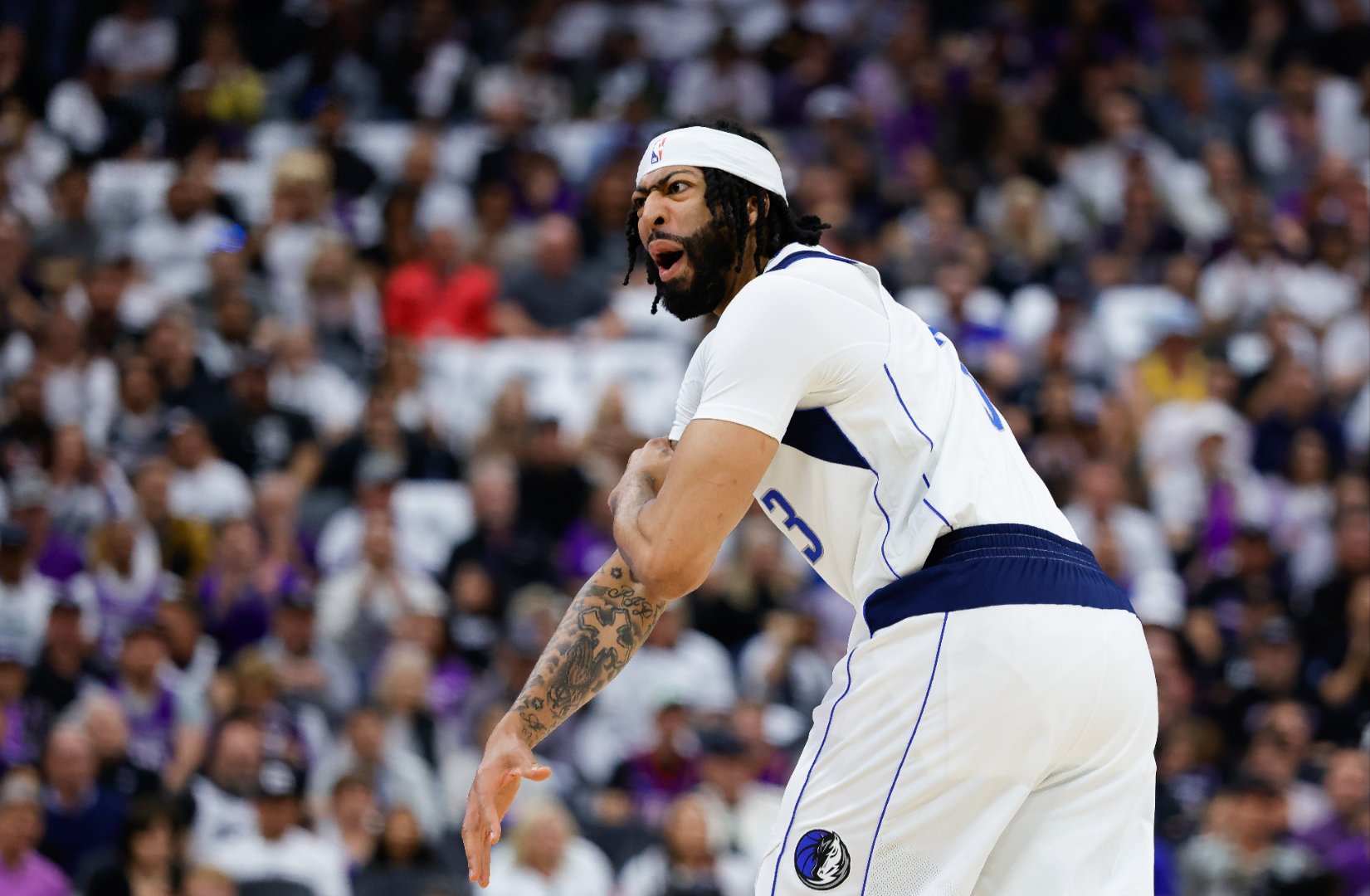 aoa体育娱乐-关于骑士队主场战胜灰熊队，迈尔斯34分创新高的信息