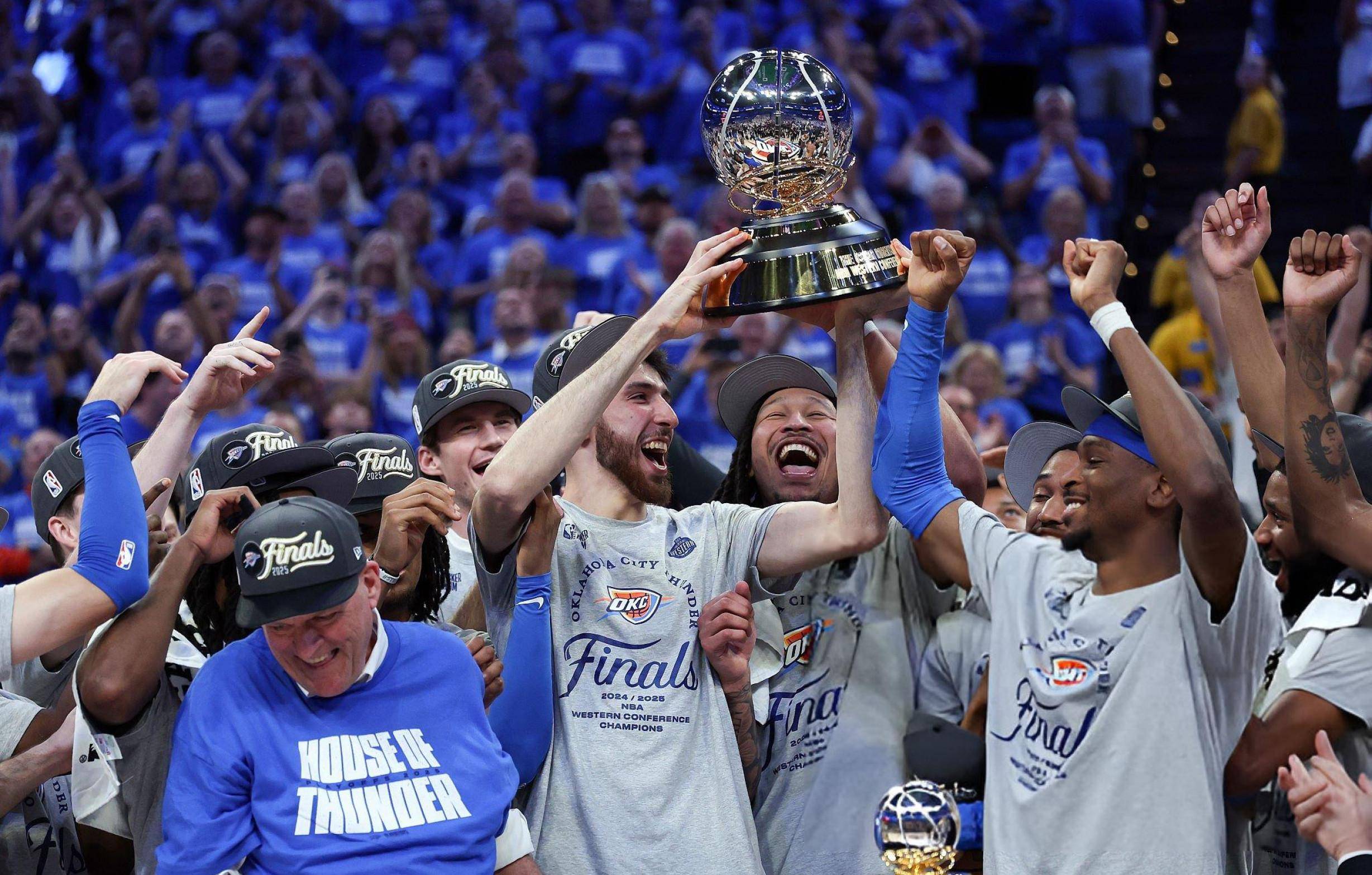 aoa体育活动-关于开拓者战胜灰熊，继续追赶季后赛资格的信息