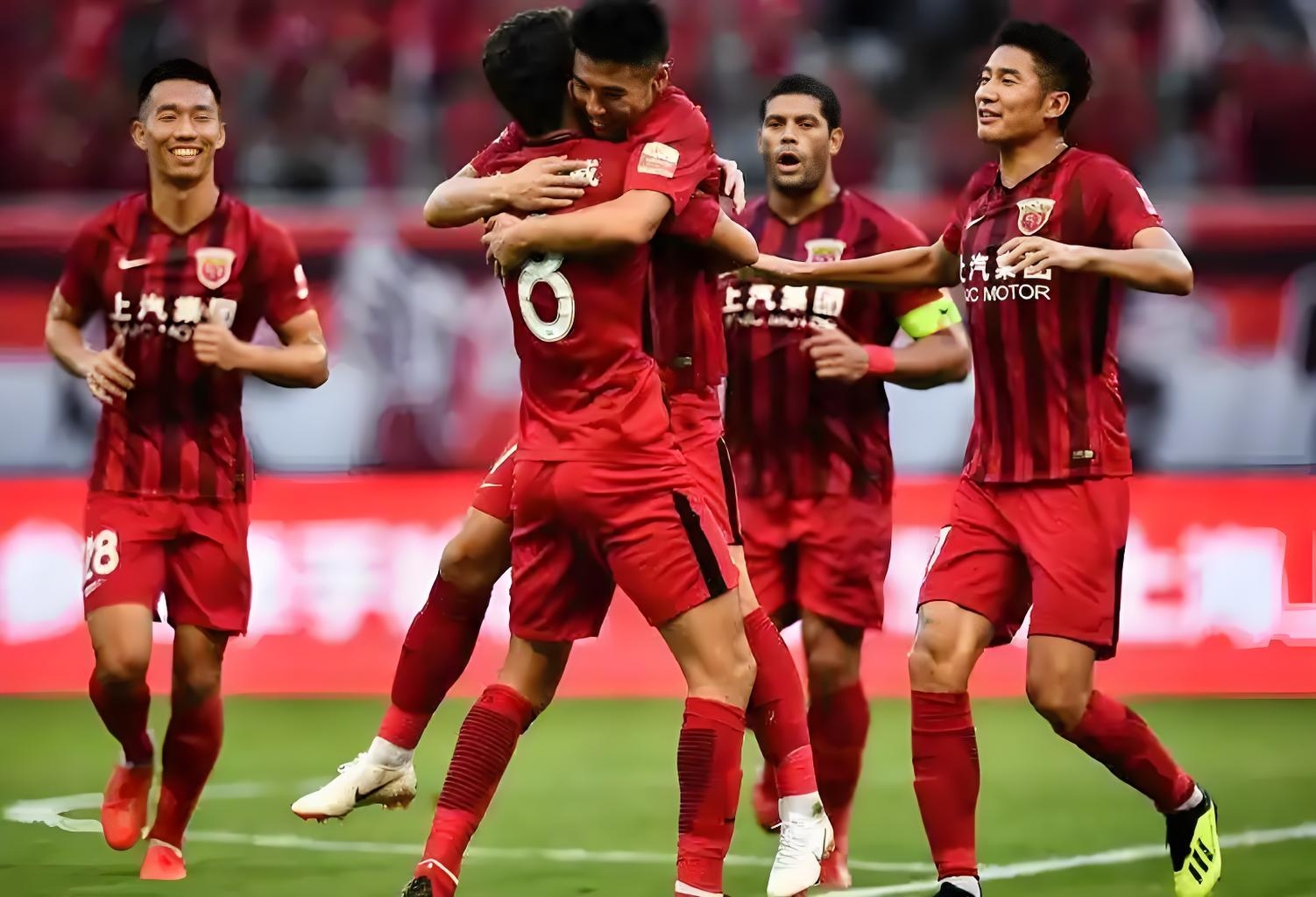 aoa体育官网-上港比横扫广州，联赛表现逐渐回暖向前突进的简单介绍